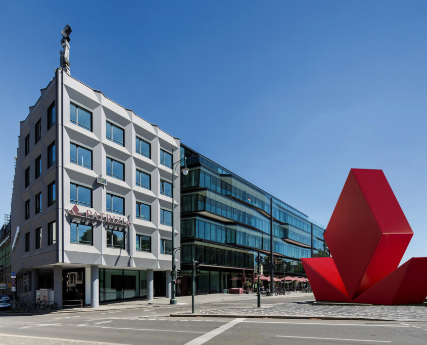 PATRIZIA_Buerohaus_mit_Raute